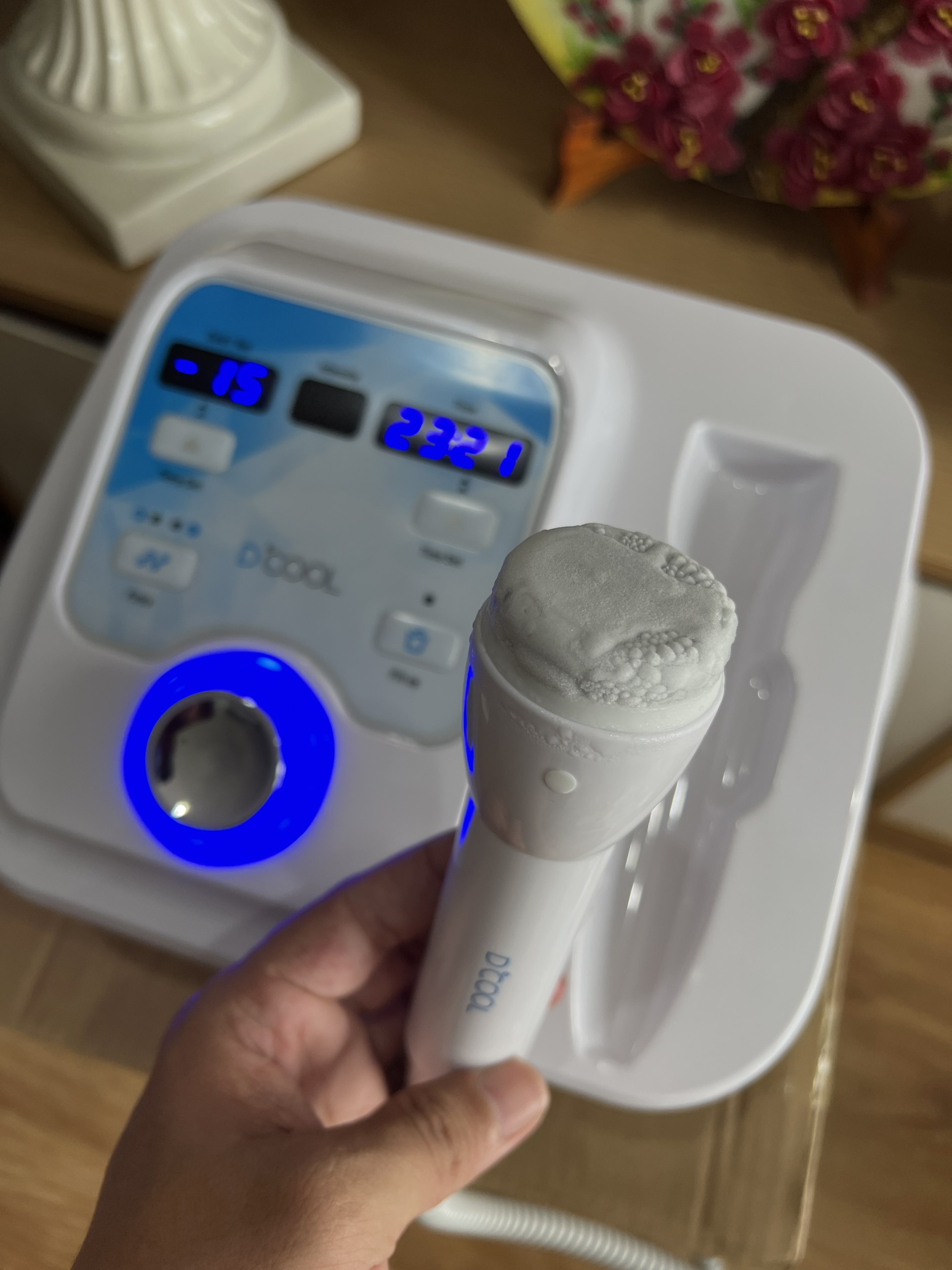 Máy Điện Di Dcool Giải Pháp Chăm Sóc Da Chuyên Sâu Cho Spa Thẩm Mỹ Viện 2025