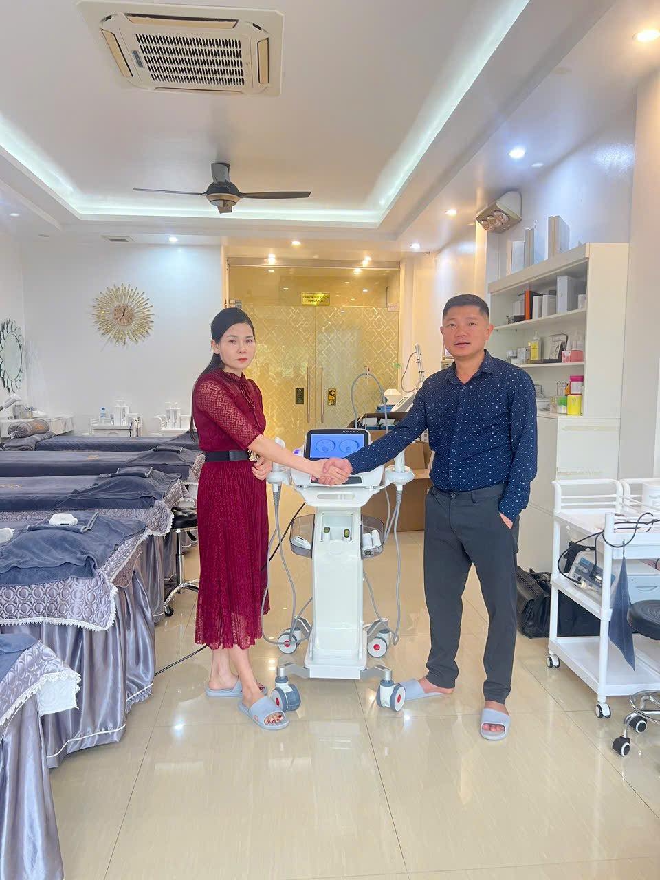 Chuyển giao máy HIFU Medilux cho Thẩm mỹ viện Lê Hoài - 02