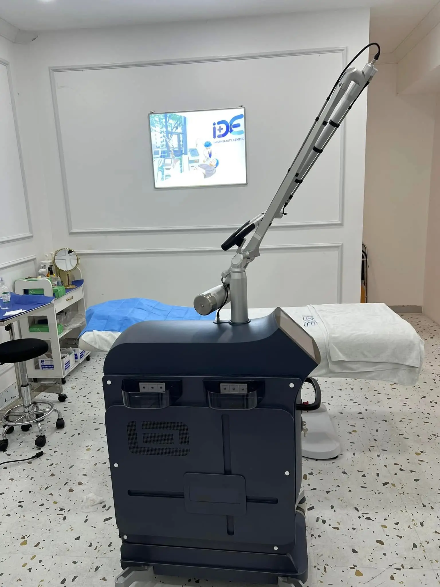 sửa máy trị nám